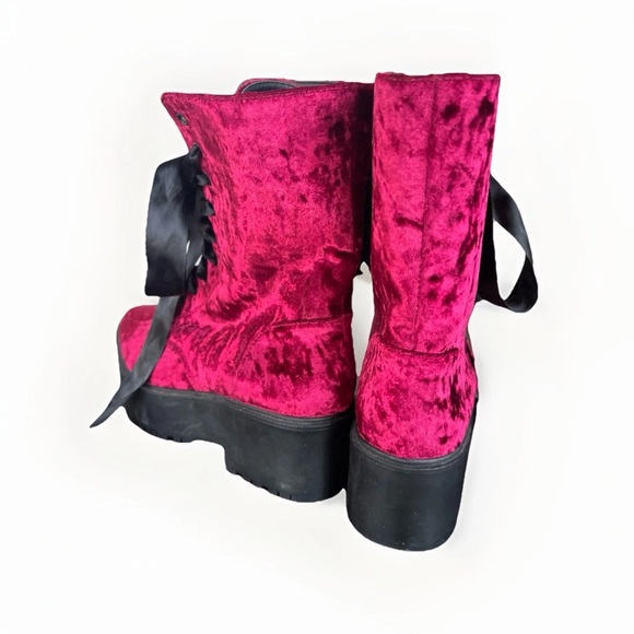 Wine Sin-Struck Strides Velvet Burgundy Combat Boots 7M - Picture 4 of 8